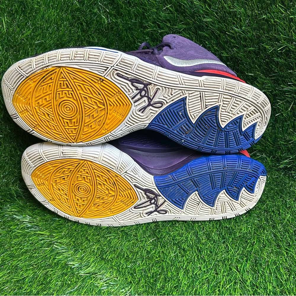 Nike Purple and Red Athletic Shoes - Picture 6 of 7